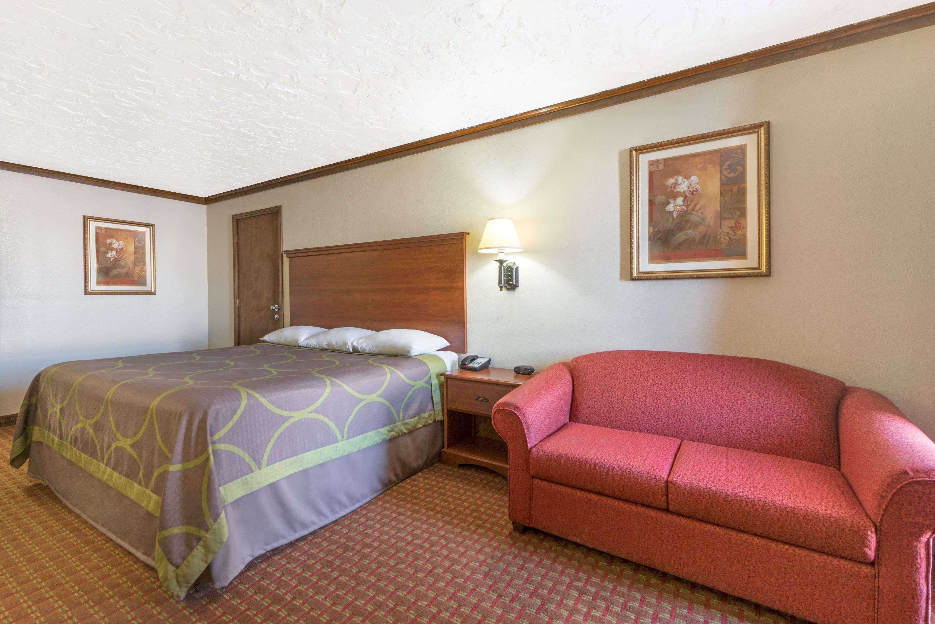Super 8 By Wyndham Enid Otel Dış mekan fotoğraf